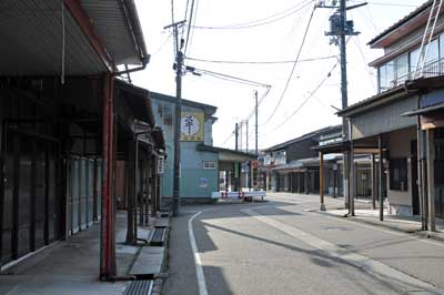 東本町のＬ字型の道も城下町の名残り