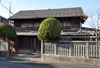 岩井家住宅/江戸時代は別の場所で旅籠を営んでいました。明治に入って鮮魚輸送に関わっていたようです